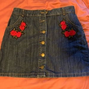 Rose Embroidered skirt